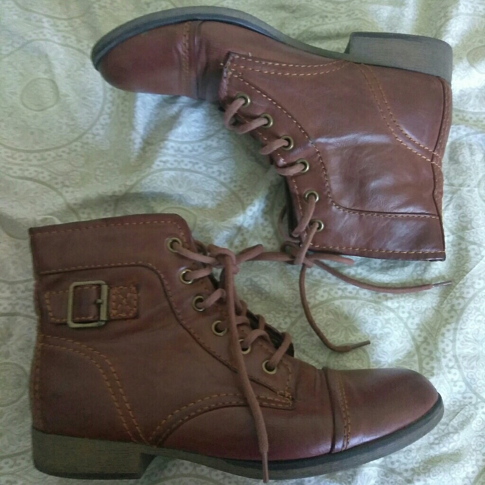 Madden Girl Brown lace up combat boots (size 7.5)